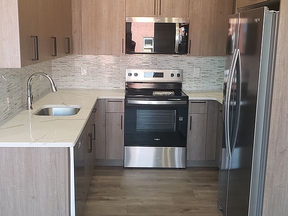2nd image of 953 Belmont Ave #3