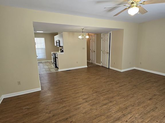 3rd image of 2043 Leland Dr #2043