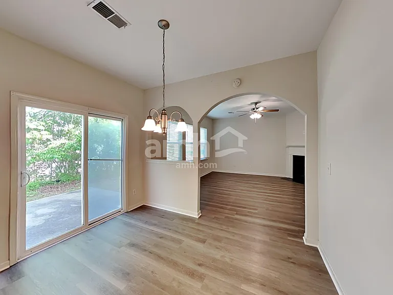 1637 Bradmere Ln — Photo 4