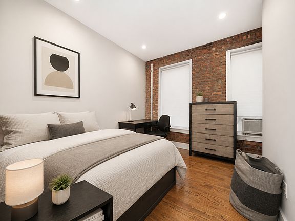 2nd image of 92 2nd Ave APT 17