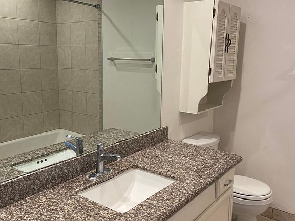 3rd image of 286 Spencer St #2