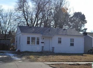 414 W 21st St, South Sioux City, NE 68776