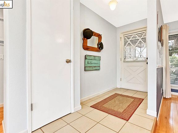 5th image of 3212 Barmouth Dr