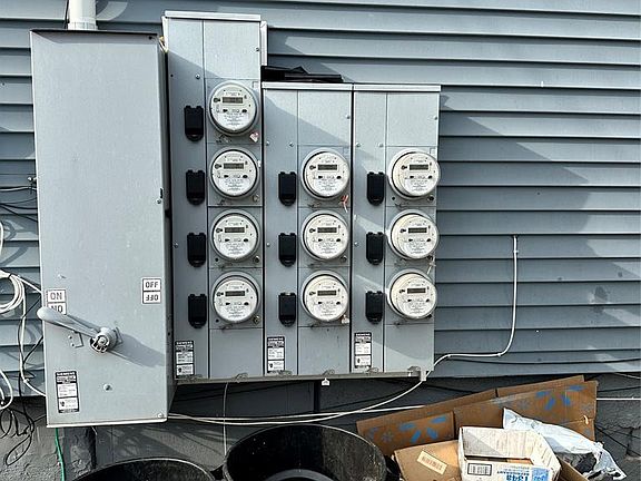 4th image of 276 Ellison St