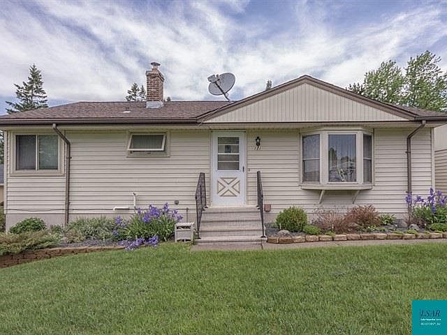1st image of 121 Artavia St