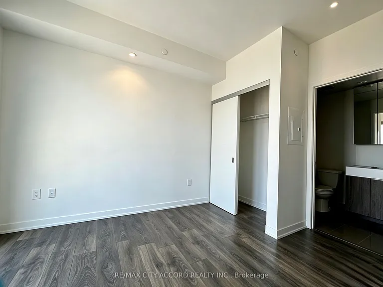 15 Lower Jarvis St #2510 — Photo 9
