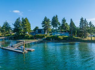 733 SE River View Ln, Waldport, OR 97394