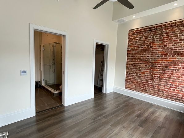 17 Palafox Pl #201