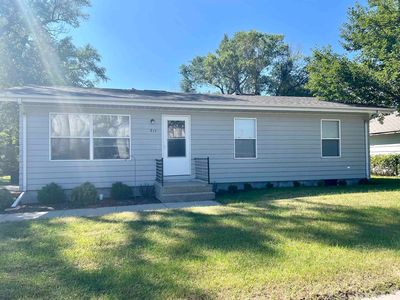 211 6th Street, Gothenburg, NE, 69138
