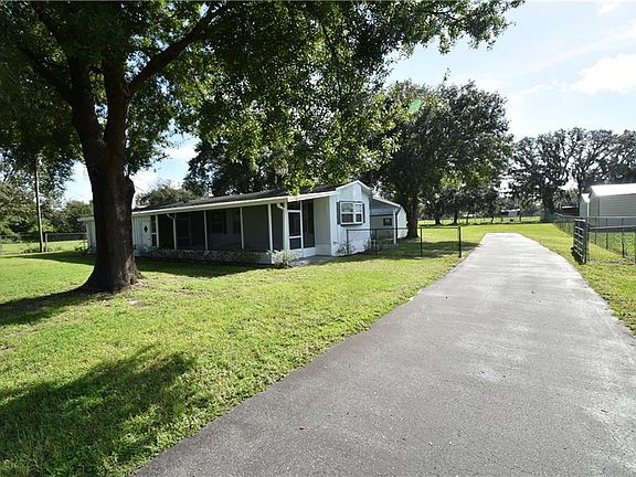 3rd image of 10417 Steven Dr