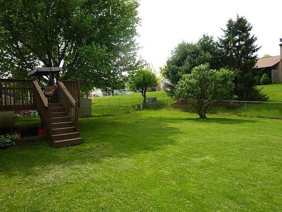 5th image of 1817 Lakeview Dr
