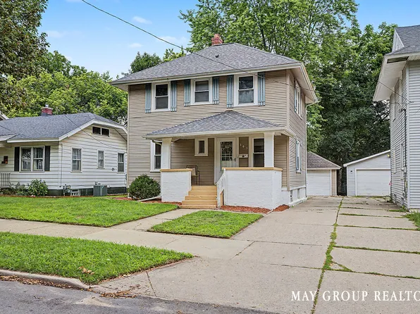 143 Burr Oak St NE, Grand Rapids, MI 49505