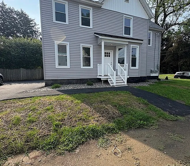 40 Sanders Ave #4 — Photo 1