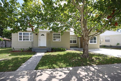 1st image of 1411 Hamlet Ave
