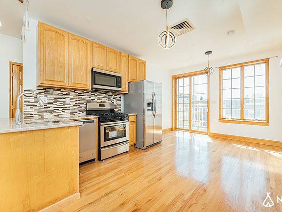 2nd image of 187 18th St #3A