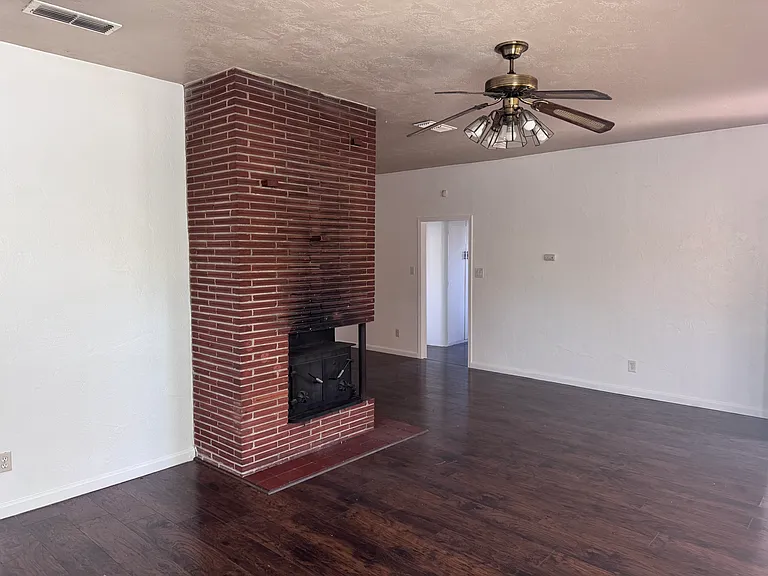 3128 Clay St — Photo 2