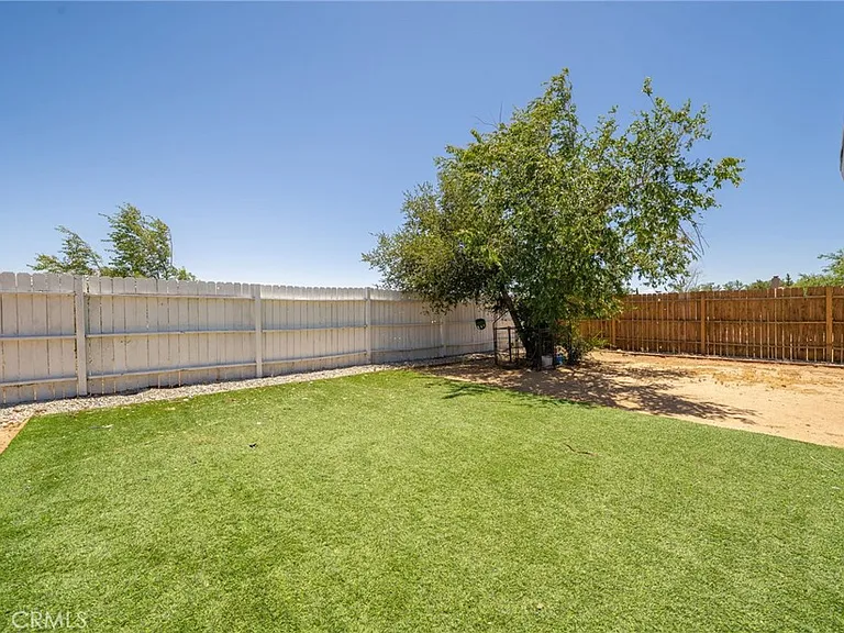 11945 Bornite Ave — Photo 24