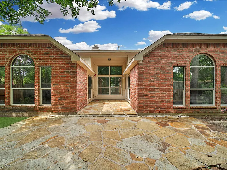 14526 Red Tailed Hawk Ln — Photo 3