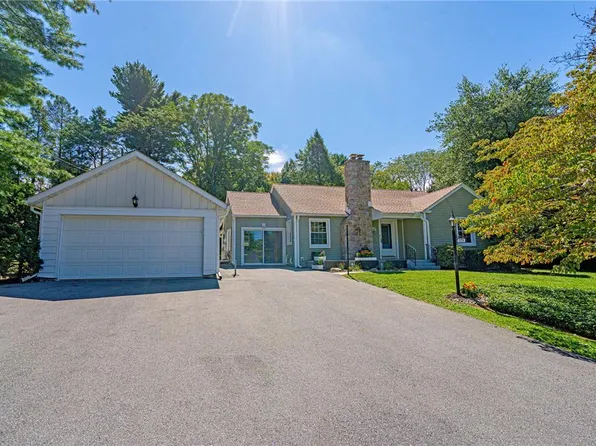 3224 Chestnut Dr, Allentown, PA 18104