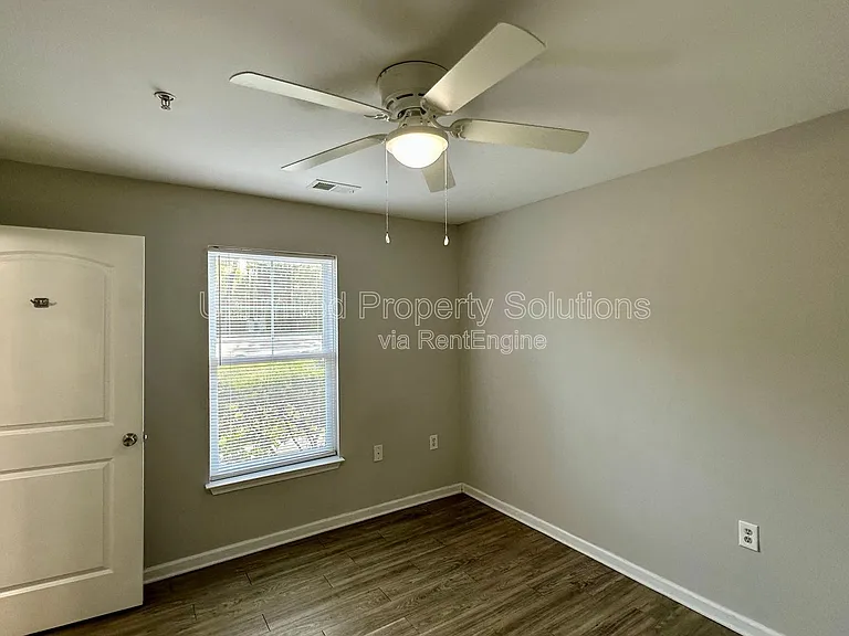 370 S Kerr Ave #106 — Photo 6