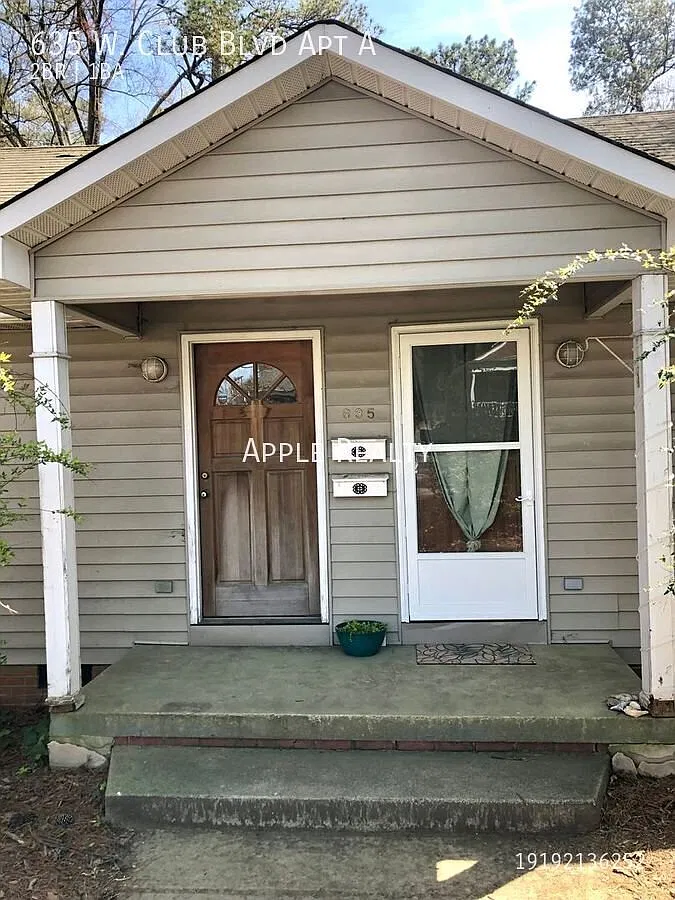 635 W Club Blvd Apt A - 2 Bedroom duplex with deck — Photo 1