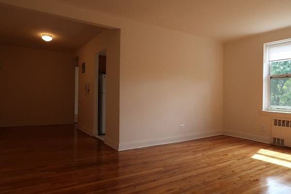 2nd image of 2632 W 2nd St APT 4K