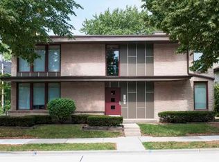 1851 N Oakland Ave, Milwaukee, WI 53202