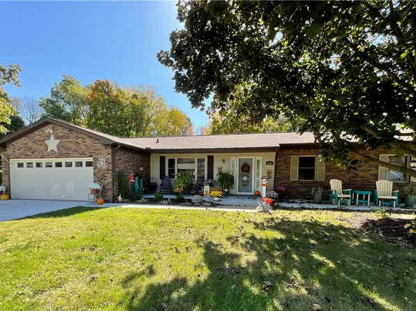 206 Cherokee Dr, Georgetown, IL 61846