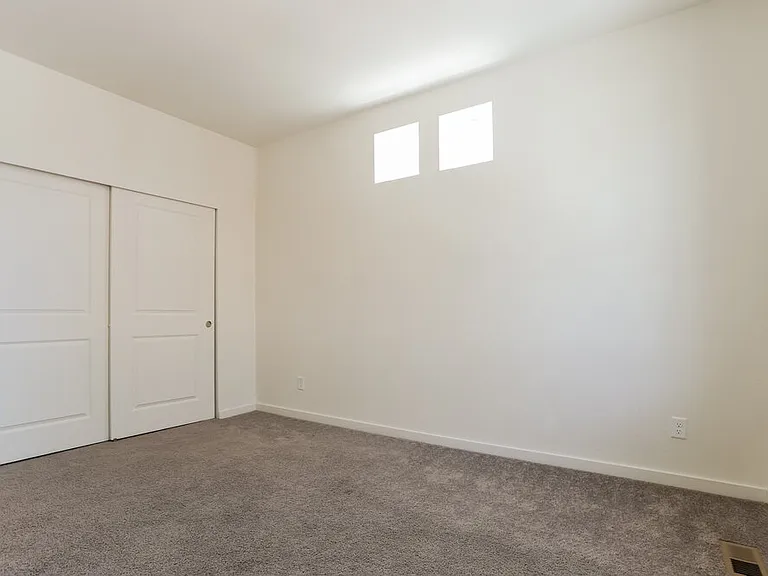 18601 E 47th Pl — Photo 18
