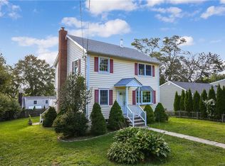 133 Willis Ave, Hawthorne, NY 10532