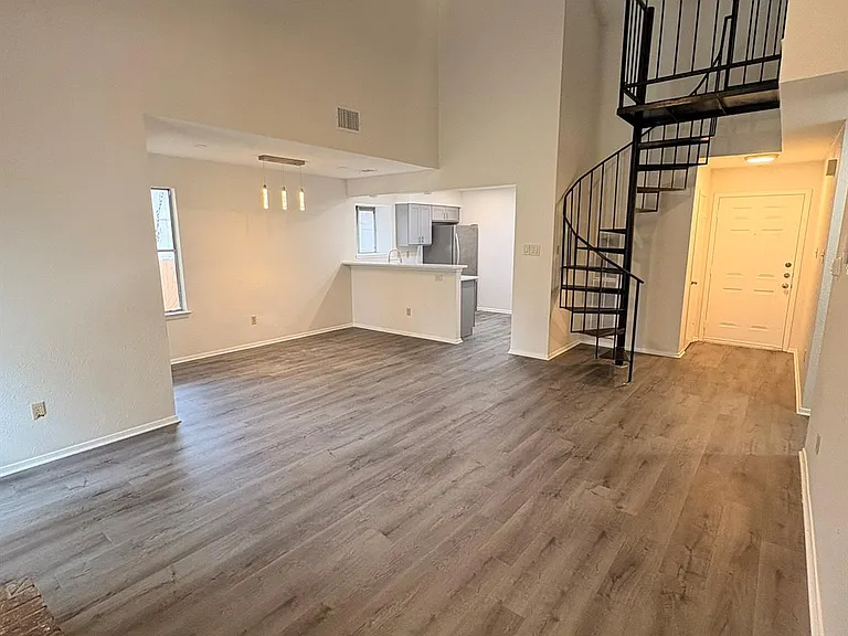 12406 Coronet St #B — Photo 6