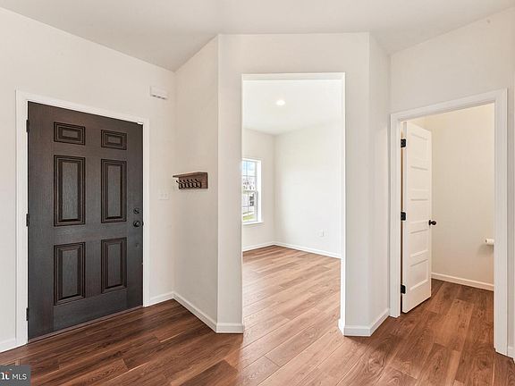 5th image of 1844 Enclave Dr