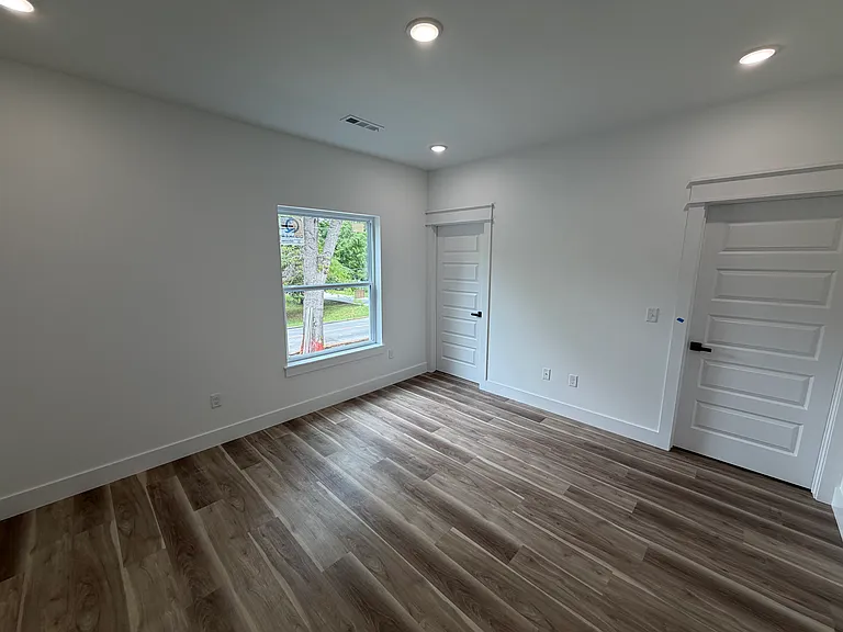 906 N Sang Ave — Photo 20