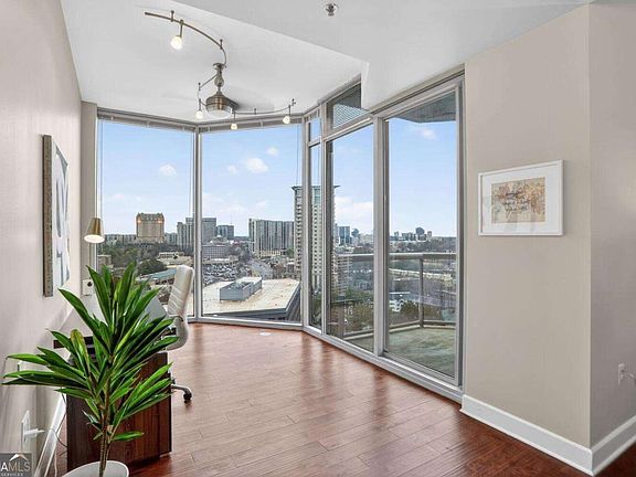 3rd image of 2795 Peachtree Rd NE Unit 1509