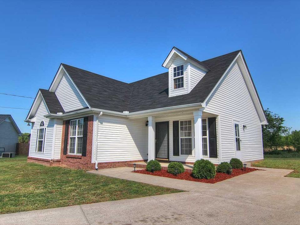 1st image of 106 W McCoury Ln