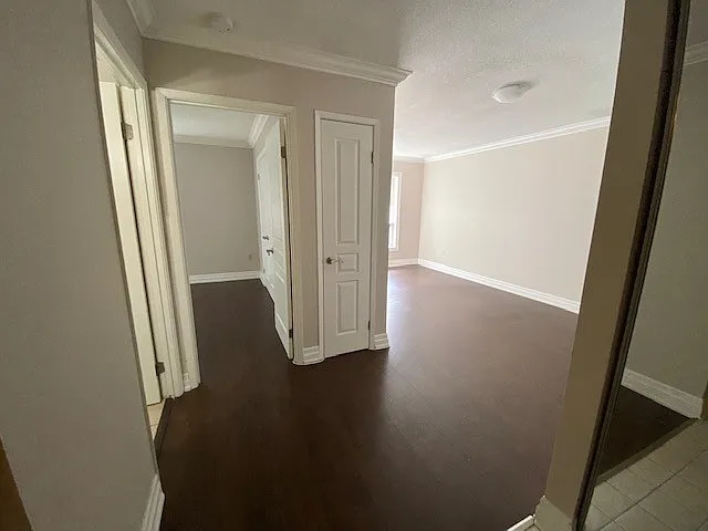 1275 Bentley Dr — Photo 5