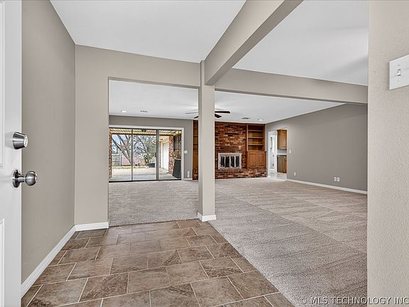 5th image of 4610 Rolling Meadows Rd