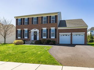 506 Owlsbury Dr, Perkasie, PA 18944