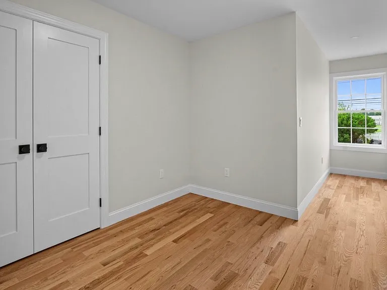 30 Manila Ave #1A — Photo 7