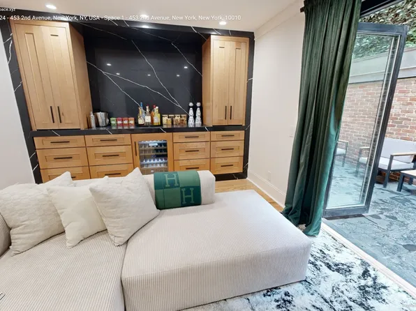 453 2nd Avenue image 20 of 26