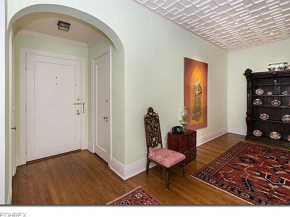 3rd image of 13515 Shaker Blvd APT 2B