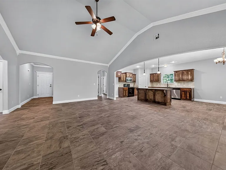 9 Monmouth Dr — Photo 11