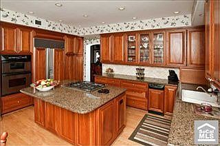 5th image of 1950 N Brandon Cir