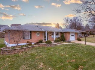 623 Guernsey Cir, Saint Louis, MO