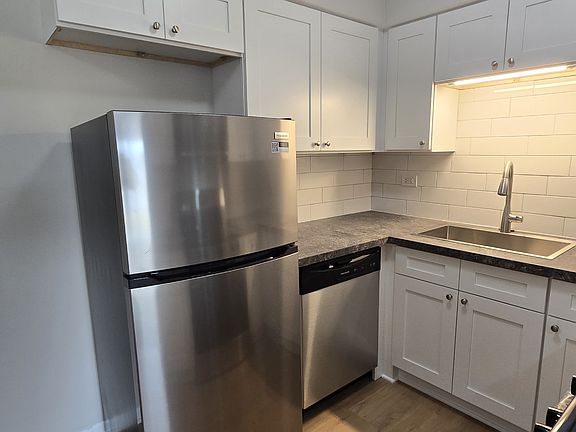 3rd image of 7349 175th St APT 101