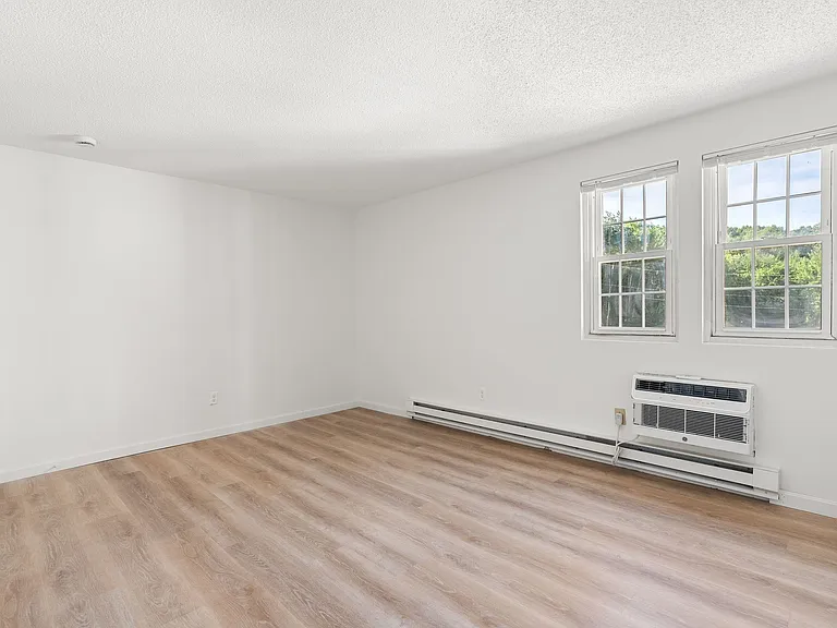 180 Main St #2110 — Photo 23