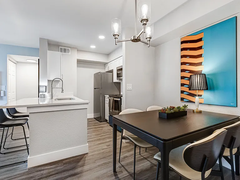 Coral Palms Apartments — Photo 14