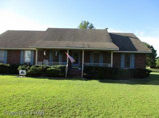 3155 County Line Rd, Fayetteville, NC 28306