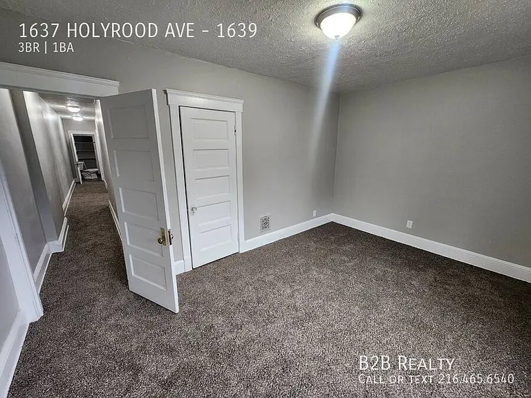 1637 Holyrood Rd #1639 — Photo 21