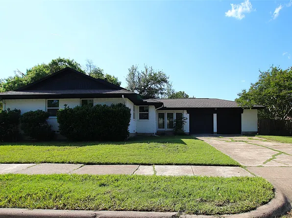 4502 Live Oak Dr, Mesquite, TX 75150